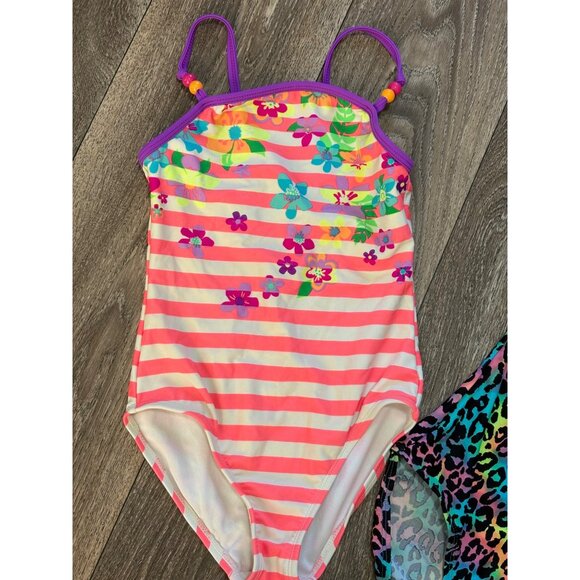 GIRLS SWIMSUIT ONE PIECE MIXED LOT SIZE 7 TROPICAL FLORAL ANIMAL PRINT SWIMWEAR - Picture 4 of 7